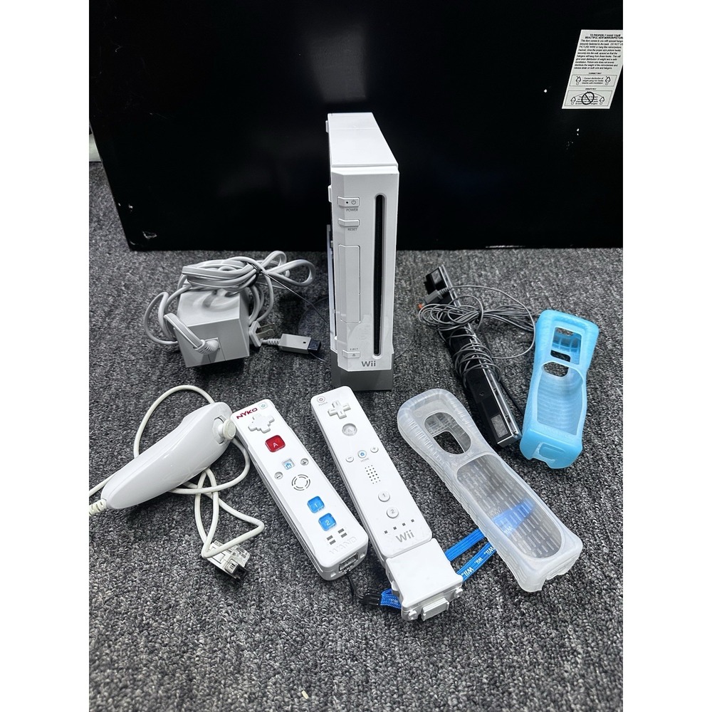 Nintendo Wii Console RVL 001  Bundle Tested Working
